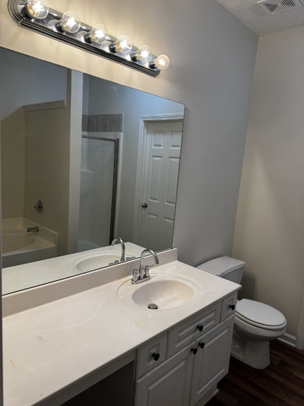 Building Photo - 4865 Beacon Ridge Ln