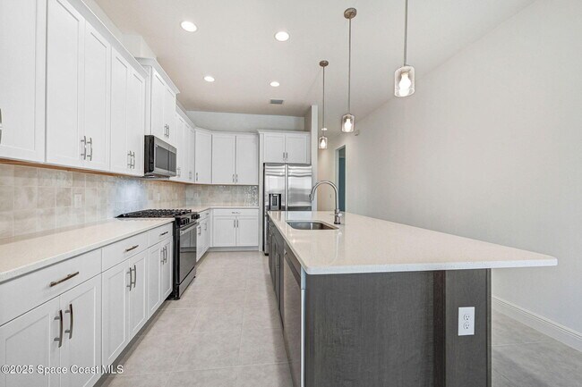 Building Photo - 2988 Pangea Cir
