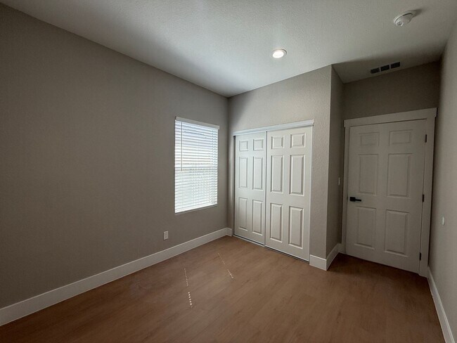 Building Photo - Lancaster Remodeled 3 bedroom ADU - Available Now!