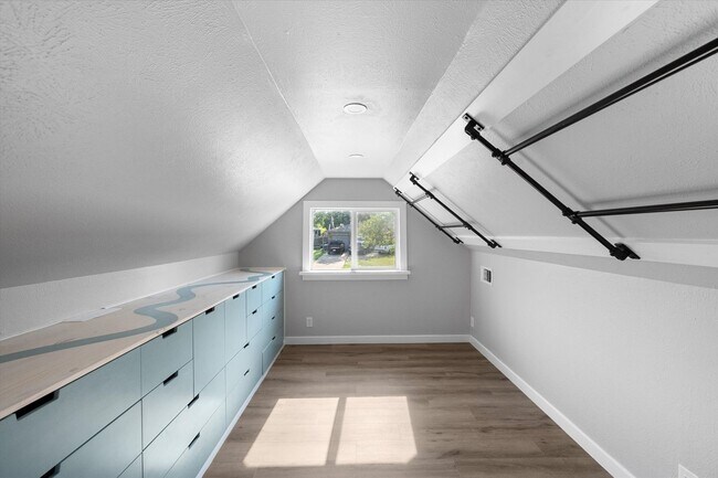 Building Photo - Kennedale Beauty