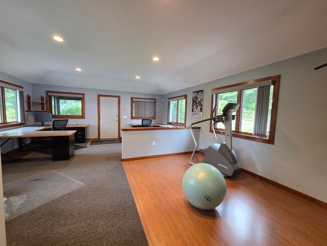 Building Photo - 20 Bonardi Dr