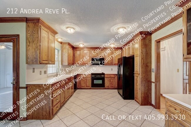 Building Photo - 212 Andrea Reve Pl