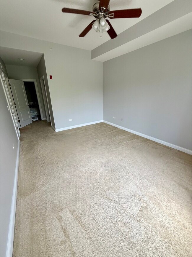 Building Photo - 1800 Amberley Ct