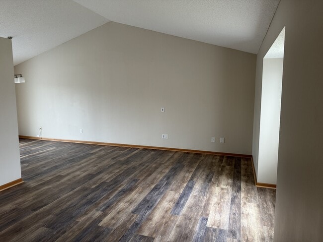 Building Photo - 7191 Joplin Ave S