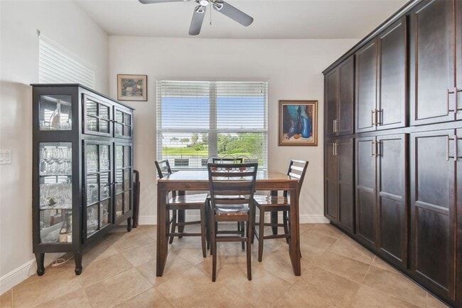 Building Photo - 30415 Palmer Oak Dr