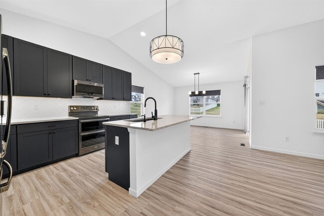 Building Photo - 203 Homestretch Ln