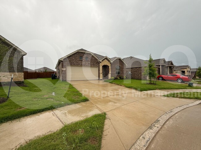 Building Photo - 1420 Rousseau Dr
