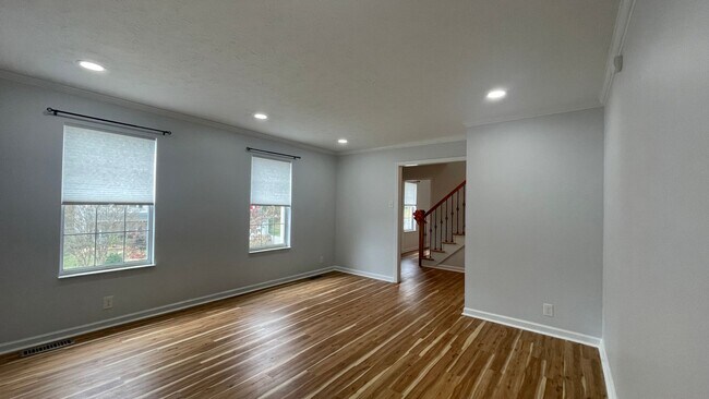 Building Photo - Knoxville (Farragut) 37934 - 4 Bedroom, 2.5 bath Home - Contact Julie Hassmann (865) 776-9549