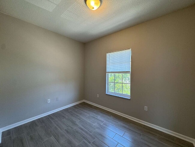 Building Photo - 6066 Gibson Ave