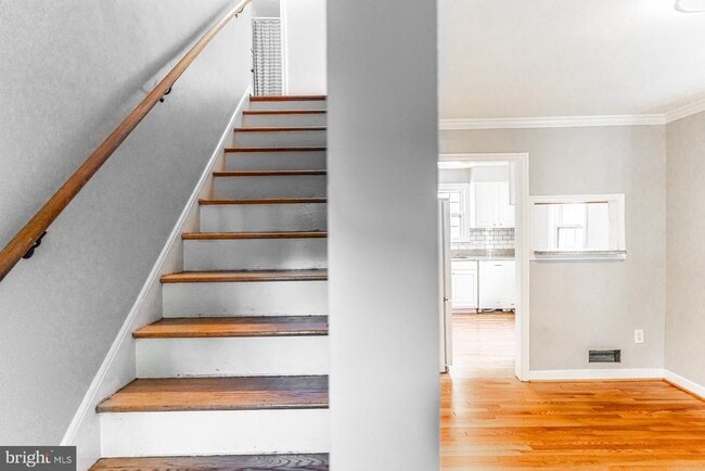 Building Photo - 2759 W George Mason Rd