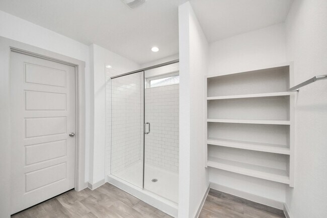 Building Photo - 7803 Golden Rubia Ln