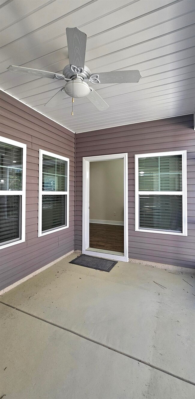 Building Photo - 440 Shaftesbury Ln