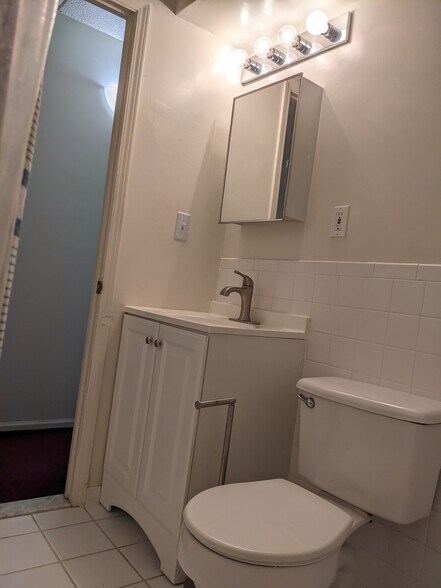 Building Photo - 124 W 117th St