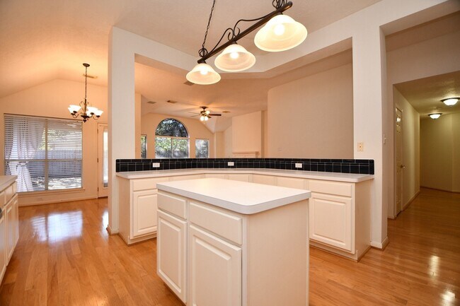 Building Photo - 1215 Wood Haven Ct