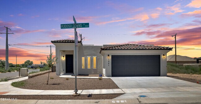 Building Photo - 5981 Ruidoso Downs St