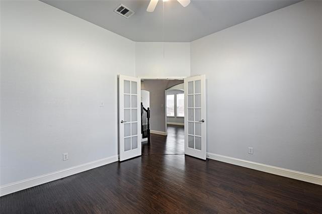 Building Photo - 1624 Summerfield Dr