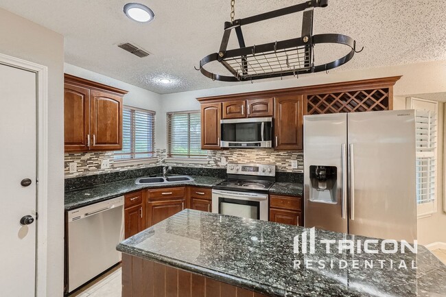 Building Photo - 8802 Boise Hills Dr