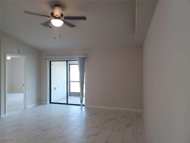 Building Photo - 1109 SE 5th Ct