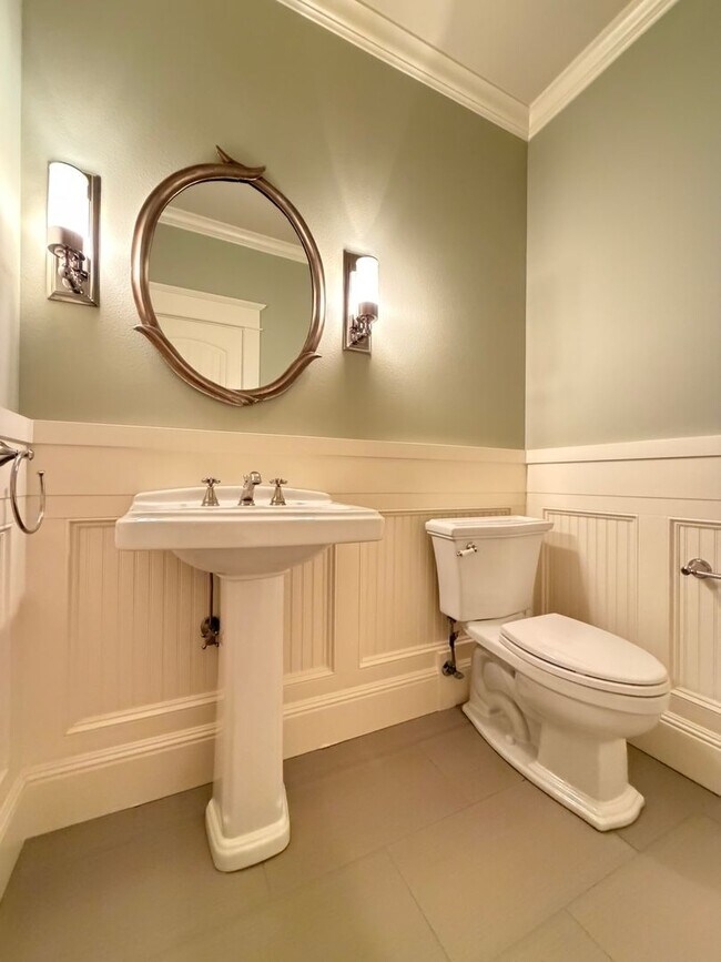 Building Photo - Gorgeous Custom Home In the Uplands Neighborhood. 4bd plus office. 2944sf.