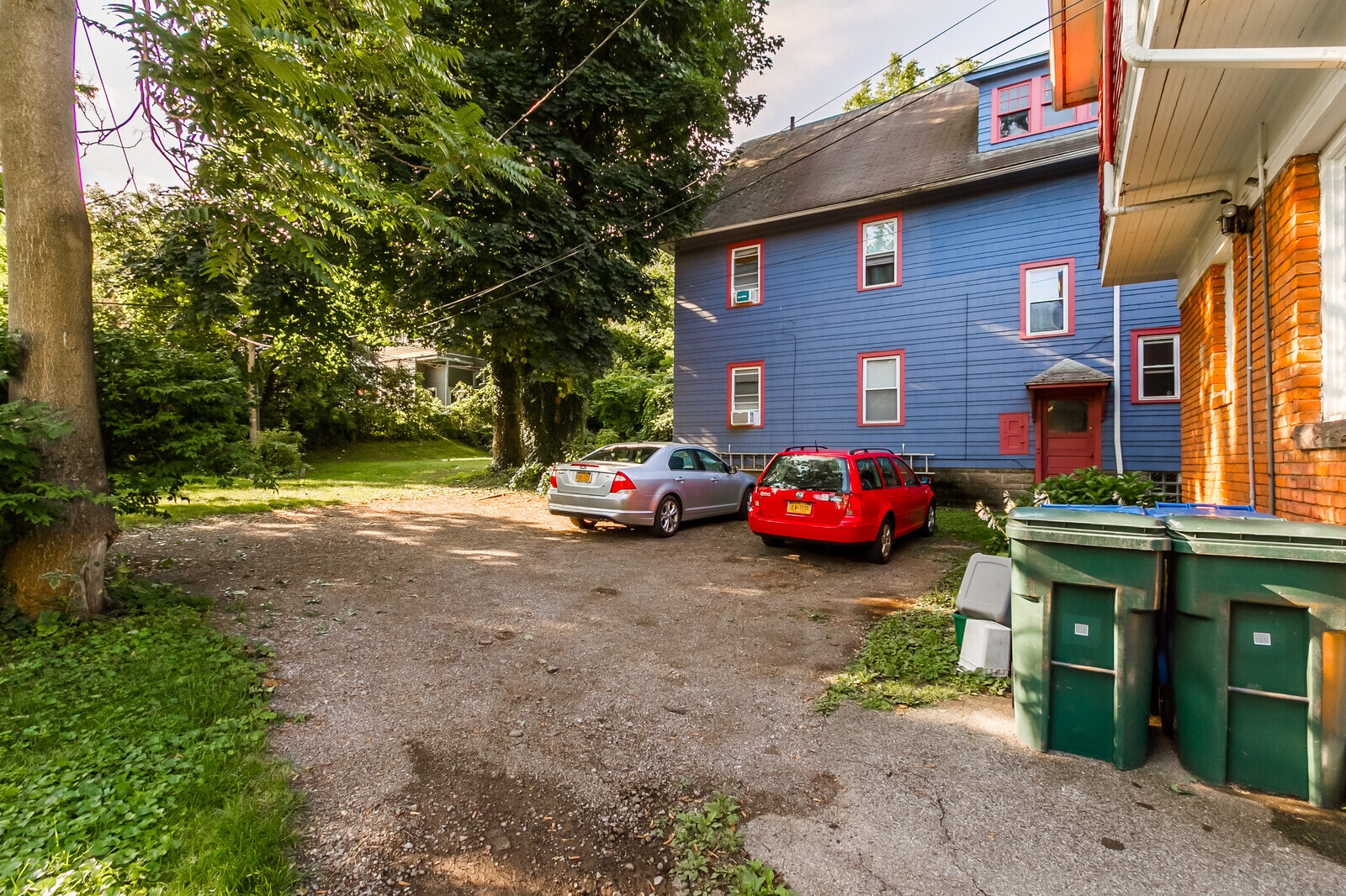 Backyard parking - 290 Field Street
