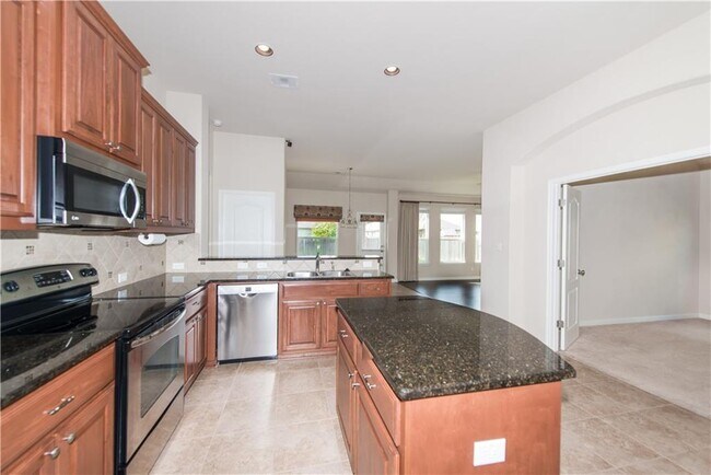 Building Photo - 117 Colthorpe Ln