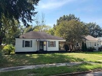 Building Photo - 749 Freeman St