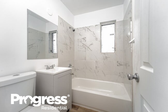 Building Photo - 3741 SW 45th Terrace