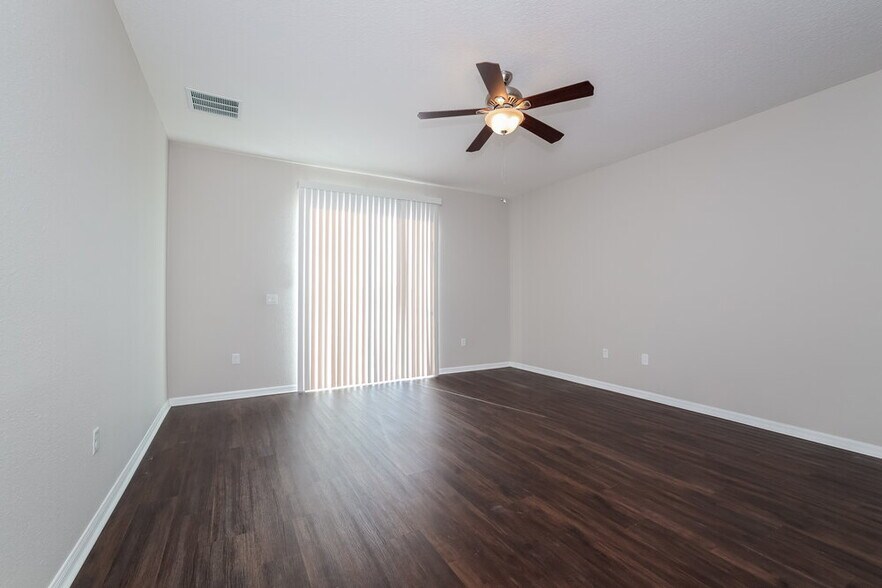Building Photo - 2220 Paria Ln