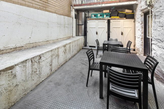 Building Photo - 425 E 58th St