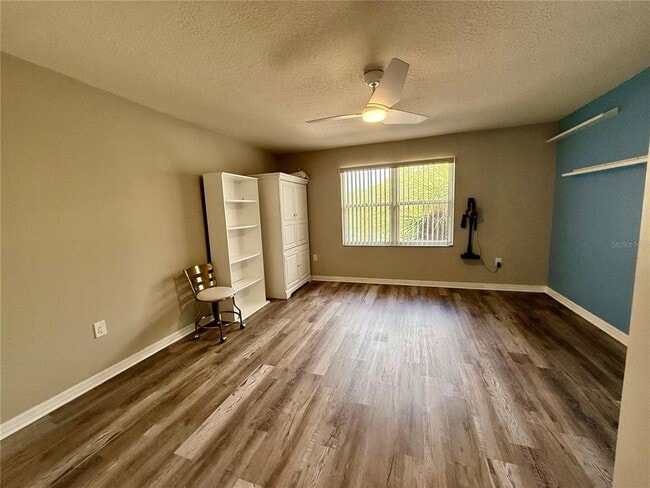 Building Photo - 1600 Woodland Dr