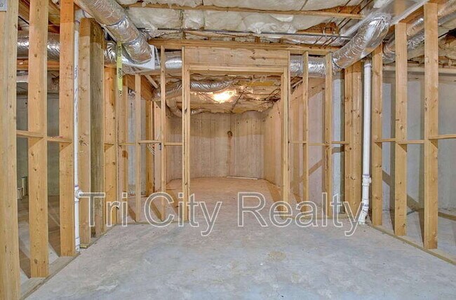 Building Photo - 250 Moss Creek Walk