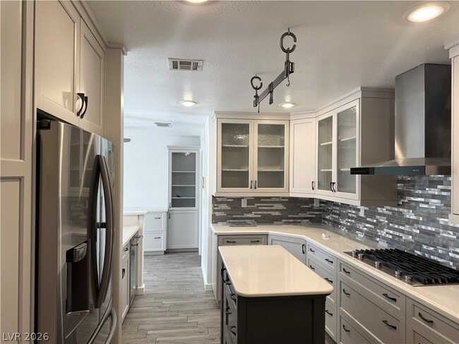 Building Photo - 8113 Spanish Peak Dr