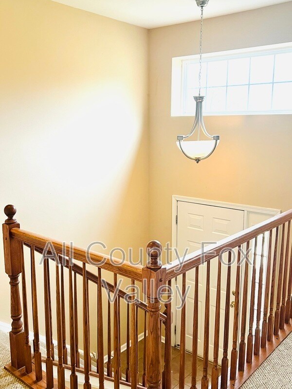 Building Photo - 765 Thornbury Ct