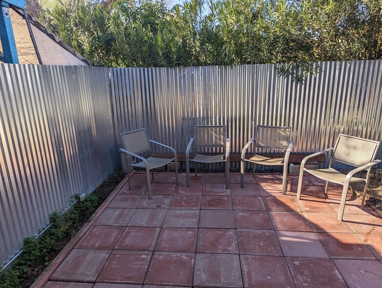 Patio - 3646 E Blacklidge Dr