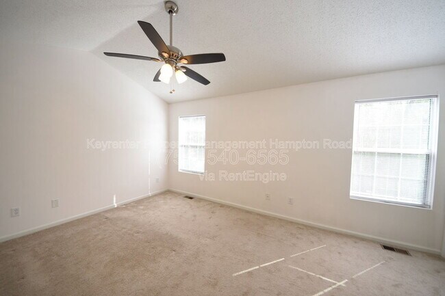 Building Photo - 1549 River Creek Crescent