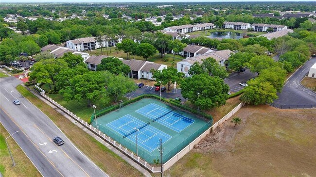 Building Photo - 8203 Sun Spring Cir