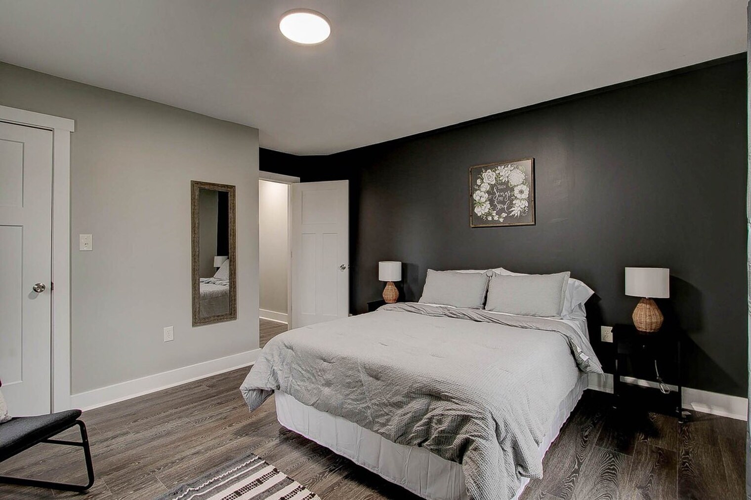 Building Photo - 42 S Holmes Ave