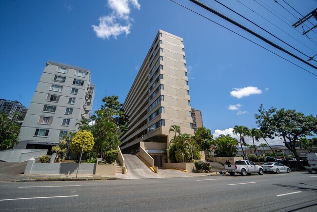 Building Photo - 1040 Kinau St