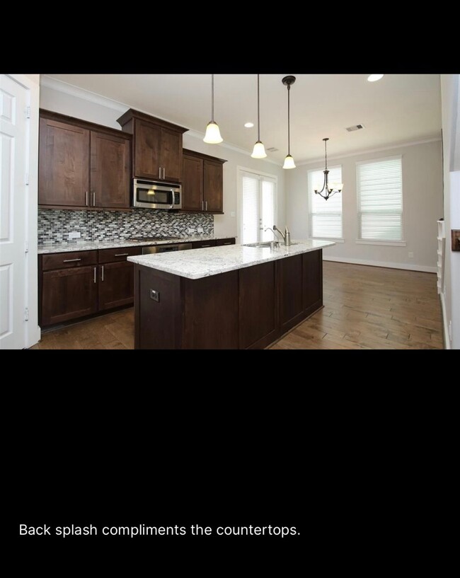 Building Photo - 1509 Bently Green Ln