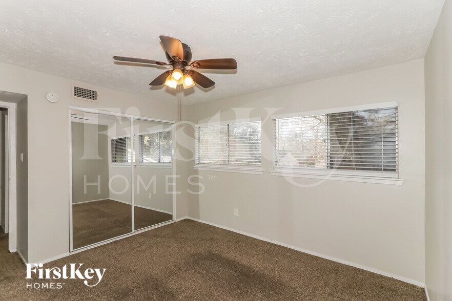 Building Photo - 3311 Birch Creek Dr