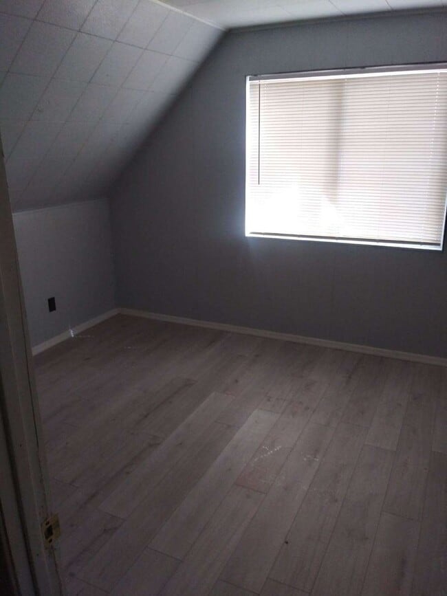 Building Photo - COMING IN AUGUST! Turn' Key 3-Bed Mountain...
