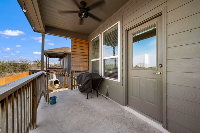 Building Photo - 610 Ridgehorn Dr