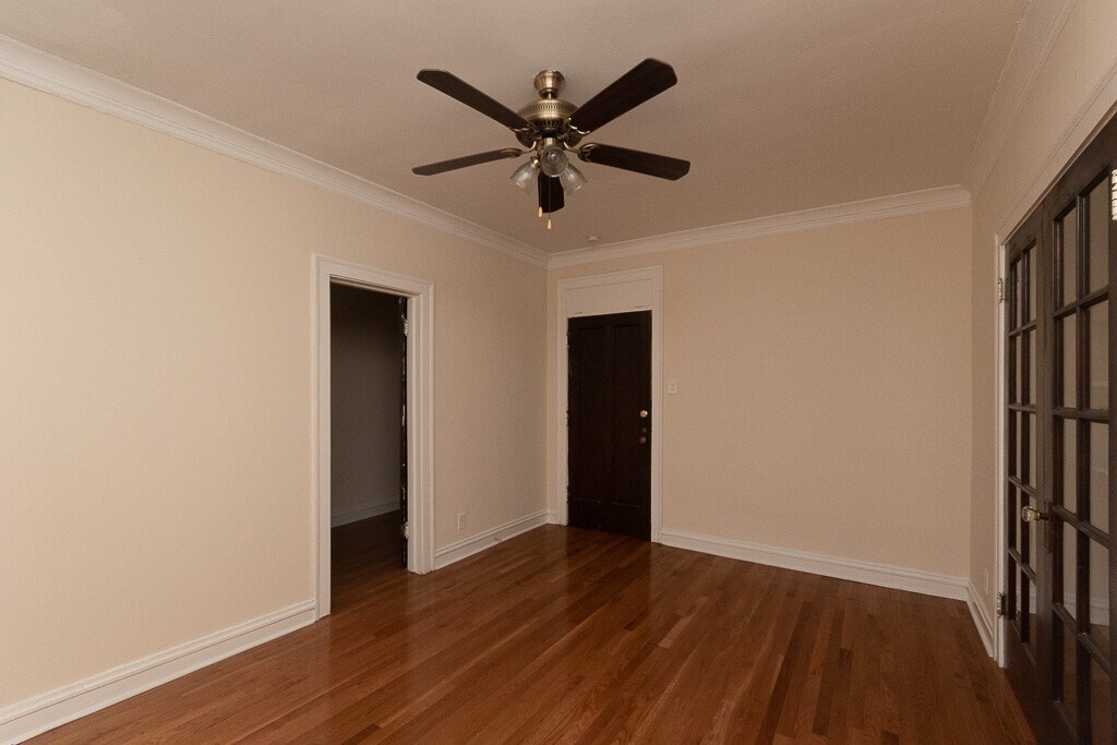 Building Photo - 4640 N Paulina St