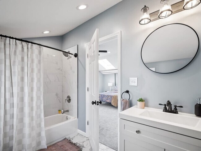 Building Photo - 6110 Lawn Ave