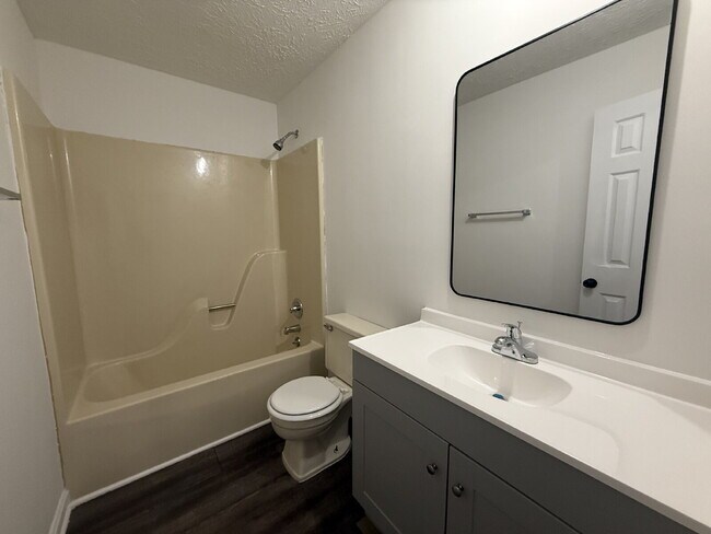 Building Photo - Freshly updated two-story townhome in Strawberry Plains with two bedrooms & two full baths