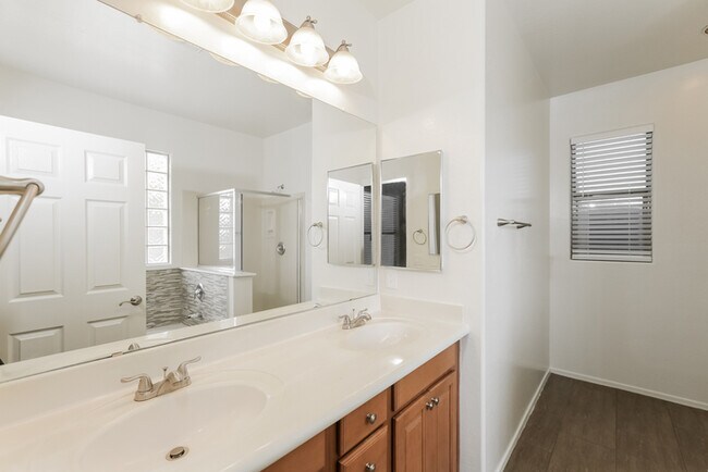 Building Photo - Beautiful 3-Bedroom Home with 2-Car Garage