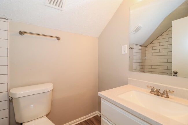 Building Photo - 6230 Sylva Rena Dr