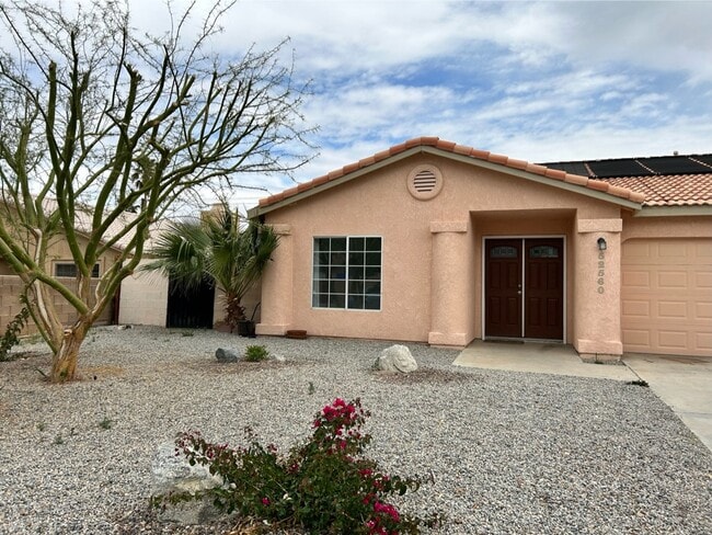 Building Photo - 52560 Avenida Navarro
