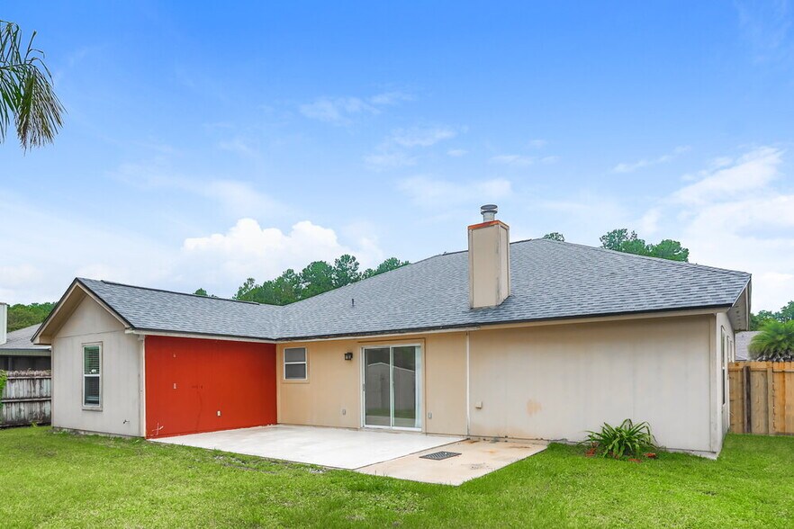 Building Photo - 2222 Thomas Lynch Ct