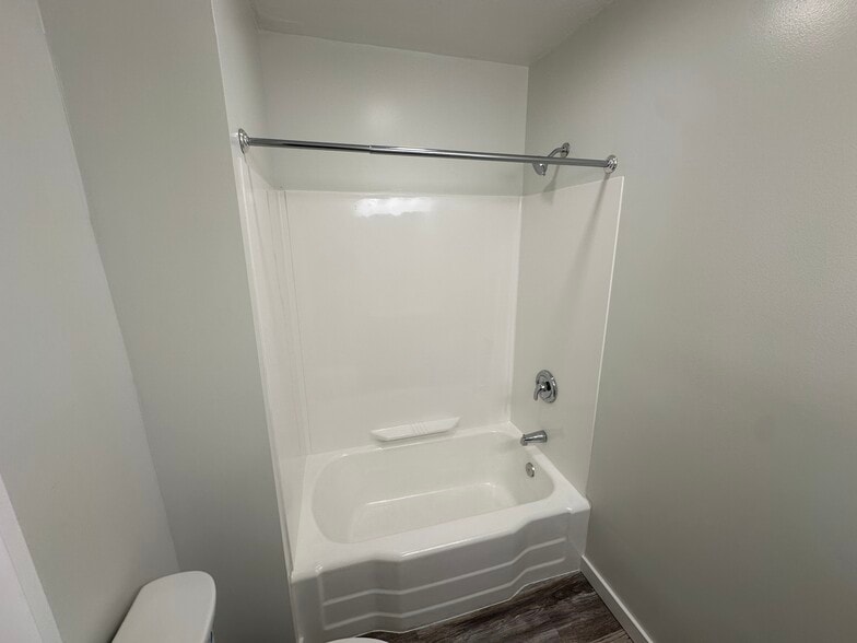 Building Photo - 18108 Harland Ave